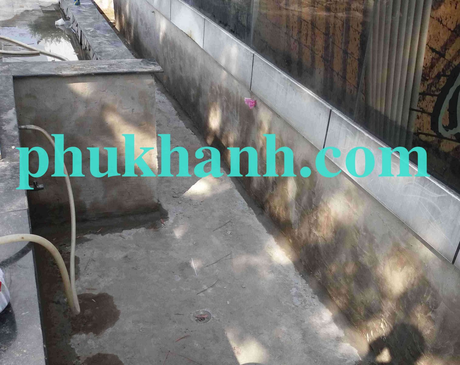 thi-cong-chong-tham-be-nuoc-tai-cong-ty-cna-hte-viet-nam