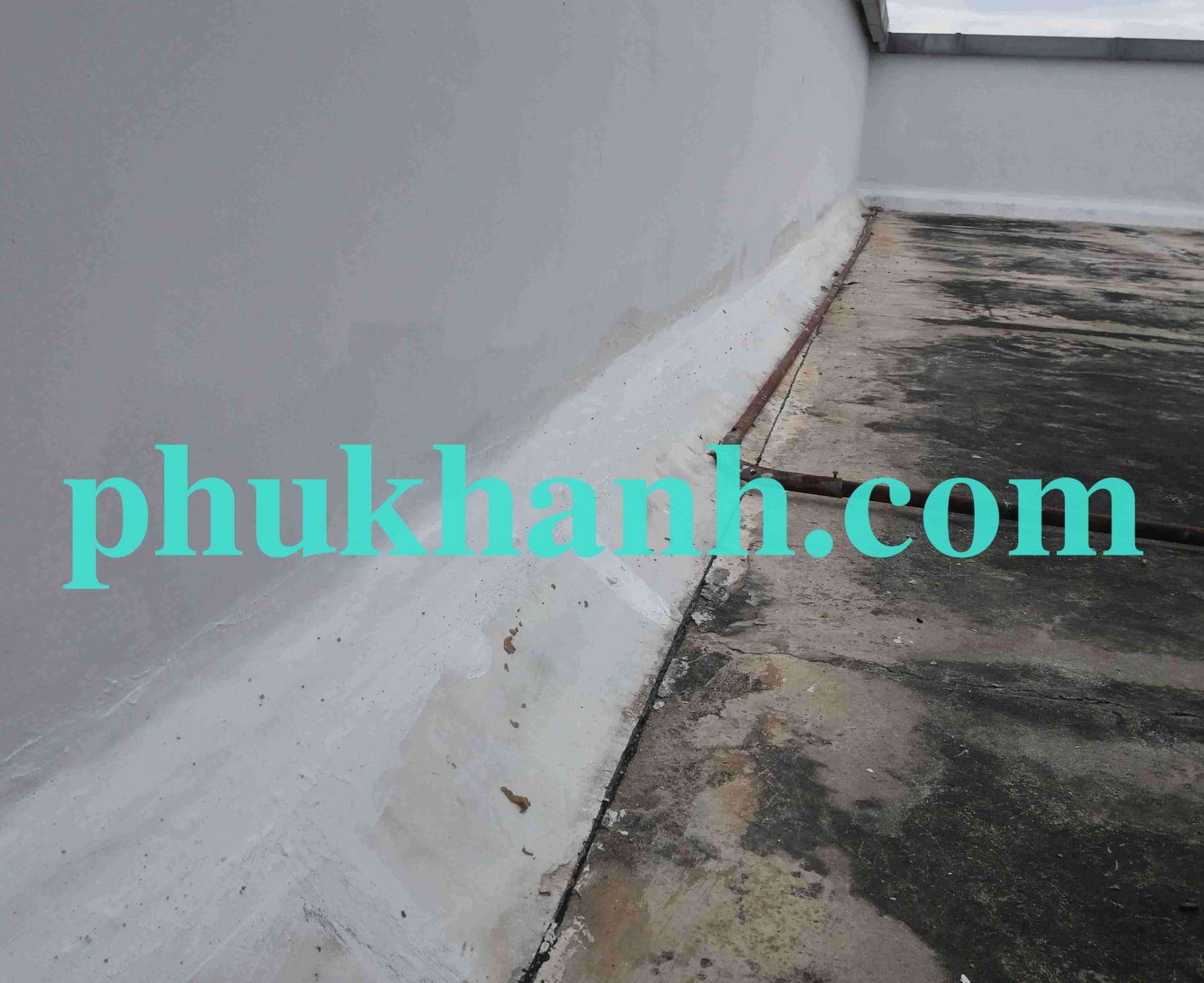 thi-cong-chong-tham-san-be-tong-toa-nha-khu-do-thi-mapletree-binh-duong